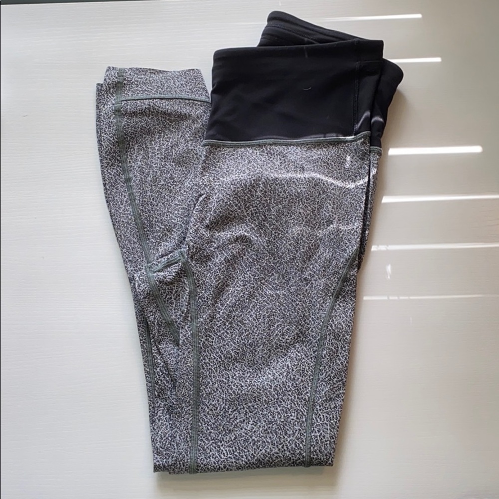 Lululemon Patterned 7/8 Leggings